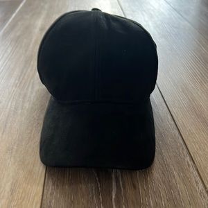 Women’s H&M Suede hat